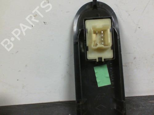 Used Right front window switch Right front window switch DACIA DUSTER (HS_) 1.5 dCi (109 hp) 26577441 26577441