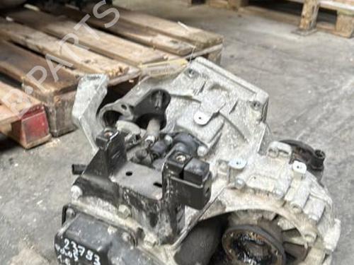 Used Gearbox VW POLO V (6R1, 6C1) 1.6 TDI (75 hp) 21856906