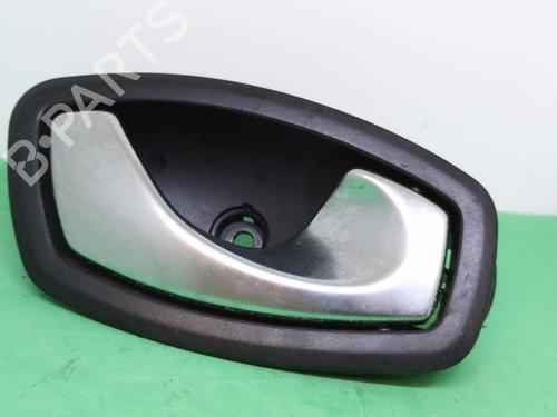 Højre fortil invendig håndtag RENAULT MEGANE III Grandtour (KZ0/1) 1.9 dCi (KZ0J, KZ0N, KZ1S) (131 hp) 31171228