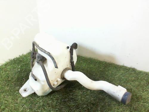Used Windscreen washer tank ALFA ROMEO MITO (955_) 1.3 MultiJet (955AXP1A, 955AYC1A) (95 hp) 27276251