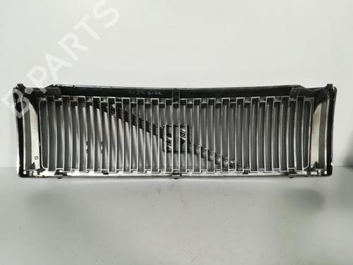 Used Grille VOLVO 460 (464) 1.6 (83 hp) 21851243