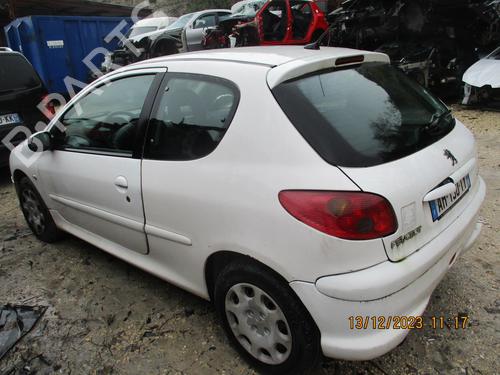 Right taillight PEUGEOT 206 Hatchback (2A/C) 1.4 HDi eco 70 | BP21857191C35 