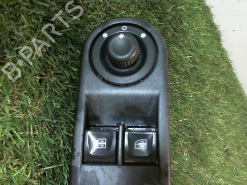 Left front window switch RENAULT CLIO IV (BH_) 1.5 dCi 75 | BP27279421I27 