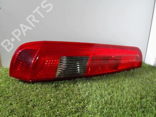 Used Left taillight FORD FIESTA V (JH_, JD_) 1.4 TDCi (68 hp) 21853026