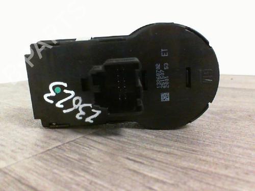 Used Headlight switch Headlight switch OPEL ASTRA J (P10) 1.7 CDTI (68) (110 hp) 30539061 30539061