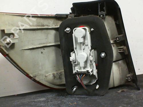 Used Right taillight Right taillight MERCEDES-BENZ B-CLASS Sports Tourer (W245) B 180 CDI (245.207) (109 hp) 22233316 22233316