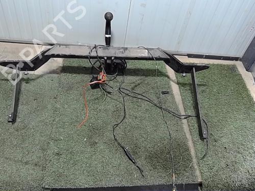 Used Tow ball/Mechanism FIAT PUNTO EVO (199_) 1.3 D Multijet (199AXC1A, 199BXC1A, 199AXT1A, 199BXT1A) (75 hp) 27387232
