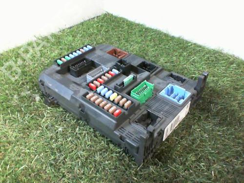 Used Fuse box PEUGEOT 208 I (CA_, CC_) 1.2 VTI 82 (82 hp) 27268744