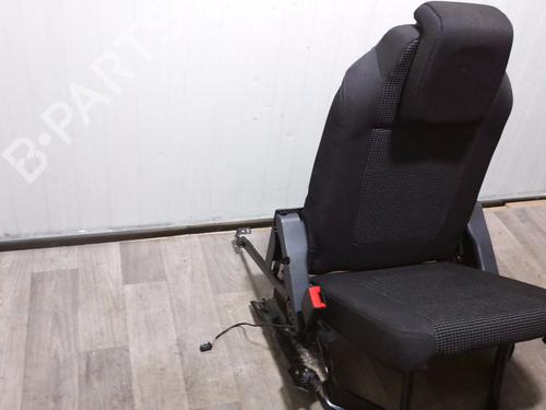 Banco traseiro (3ª fila) PEUGEOT 5008 (0U_, 0E_) 2.0 HDi 150 / BlueHDi 150 | BP31019179I24