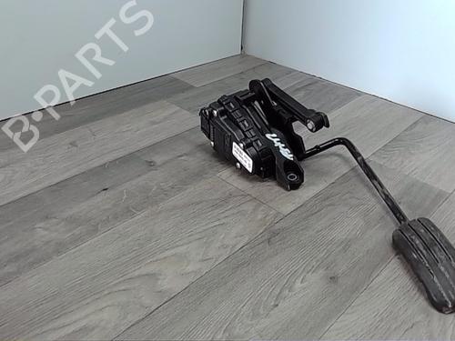 Used Pedal RENAULT CLIO II (BB_, CB_) 1.5 dCi (B/C2J) (68 hp) 30396127