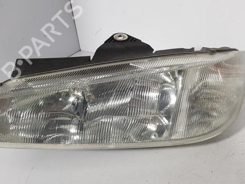 Lyskaster venstre PEUGEOT 406 (8B) 1.8 16V (110 hp) 21851486