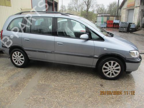 Right taillight OPEL ZAFIRA A MPV (T98) 2.0 DTI 16V (F75) | BP20877964C35 