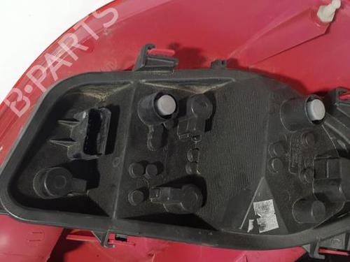 Høyre baklys Høyre baklys RENAULT CLIO III (BR0/1, CR0/1) 1.5 dCi (C/BR0G, C/BR1G) (68 hp) 31156674 31156674