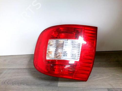 Used Right taillight Right taillight FIAT MULTIPLA (186_) 1.9 JTD (186AXE1A) (120 hp) 32983978 32983978