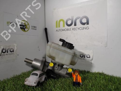 Used Brake master cylinder VW GOLF VI (5K1) 1.6 TDI (105 hp) 21852348