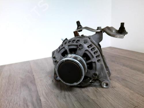 Used Alternator Alternator TOYOTA YARIS (_P13_) 1.4 D (NLP130_, NLP130) (90 hp) 32753060 32753060