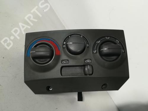Used Climate control Climate control FIAT PUNTO (176_) 60 1.2 (176AP, 176AR, 176AQ, 176BB) (60 hp) 25046389 25046389