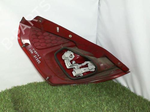 Used Right taillight FORD FIESTA VI (CB1, CCN) 1.4 TDCi (68 hp) 21388591