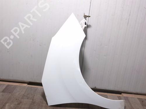 Used Right front fenders Right front fenders 38763858 38763858
