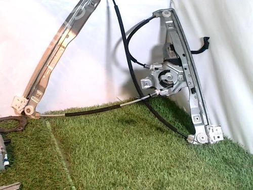 Used Front left window mechanism Front left window mechanism DS DS 3 (SA_) 1.2 THP 110 / PureTech 110 (SAHNPS, SAHNZ6, SAHNZT) (110 hp) 27213399 27213399