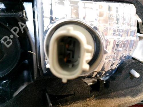 Used Right tailgate light Right tailgate light TOYOTA YARIS (_P13_) 1.5 Hybrid (NHP130_, NHP130) (101 hp) 33635093 33635093