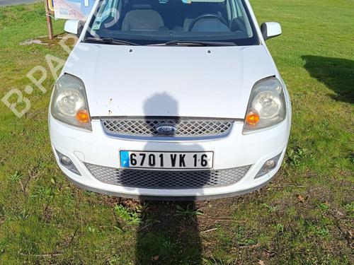 Left headlight FORD FIESTA V (JH_, JD_) 1.4 16V | BP30810707C28