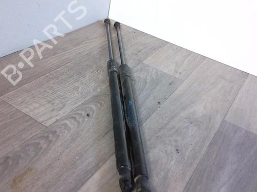 Tailgate lift support RENAULT CLIO V (B7_) 1.5 Blue dCi 85 (B7AG) | BP36106008C138 - Image 2