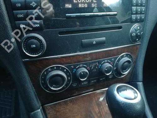 Used Climate control Climate control MERCEDES-BENZ C-CLASS (W203) C 220 CDI (203.008) (150 hp) 20878250 20878250