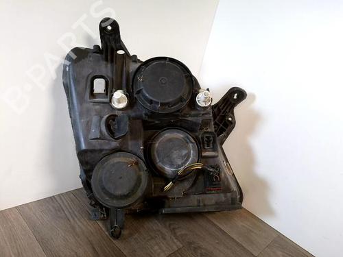 Left headlight OPEL MERIVA A MPV (X03) 1.7 CDTI (E75) | BP31150936C28