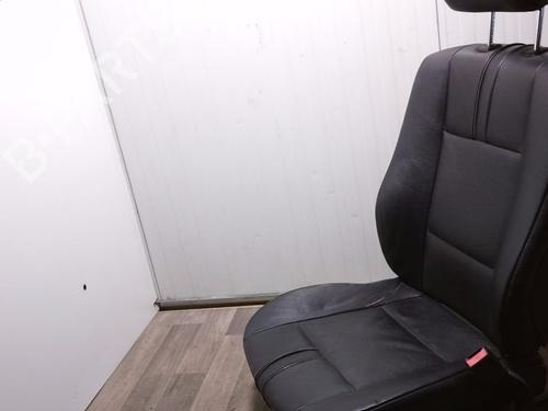 Right front seat BMW X3 (E83) 2.0 d | BP31067862C16 - Image 2
