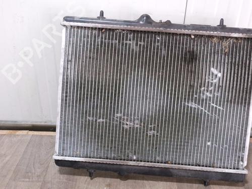 Used Water radiator Water radiator CITROËN C4 I (LC_) 1.4 16V (88 hp) 33205896 33205896
