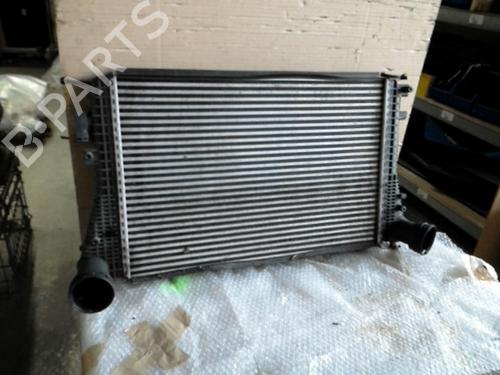 Intercooler VW TOURAN (1T1, 1T2) 2.0 TDI 16V (140 hp) 21853011