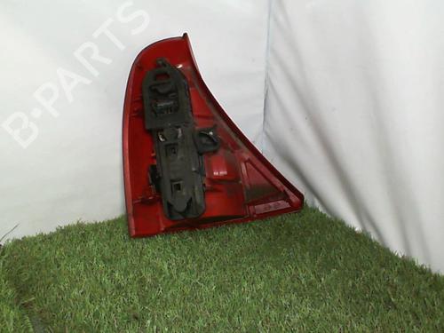 Used Right taillight Right taillight 21855764 21855764