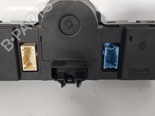 Used Climate control Climate control 21851441 21851441