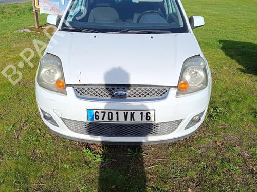 Left headlight FORD FIESTA V (JH_, JD_) 1.4 16V | BP30810707C28