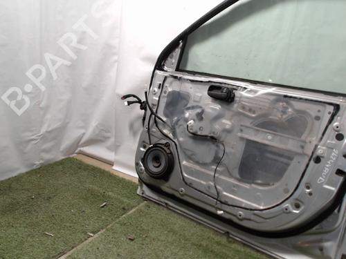 Right front door NISSAN X-TRAIL I (T30) 2.2 dCi 4x4 | BP22788528C3 