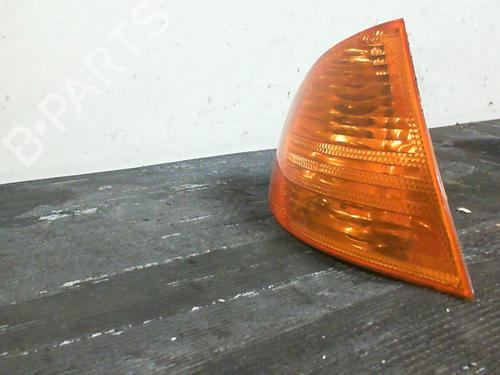 Right front indicator BMW 3 (E46) 320 d | BP25873372C33 