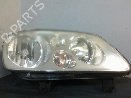 Used Right headlight VW TOURAN (1T1, 1T2) 1.9 TDI (105 hp) 21857383