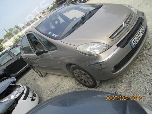 Left headlight CITROËN XSARA PICASSO (N68) 2.0 HDi | BP21857405C28 