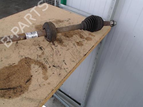 Used Right front driveshaft Right front driveshaft DACIA SANDERO II 1.0 SCe 75 (B8JC, B8JD, B8NC) (73 hp) 21857687 21857687