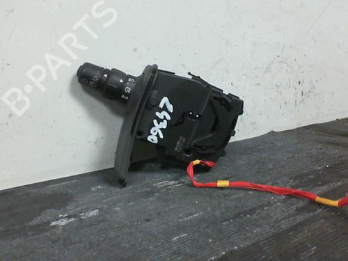 Used Headlight switch RENAULT CLIO III (BR0/1, CR0/1) 1.5 dCi (C/BR0G, C/BR1G) (68 hp) 25867200