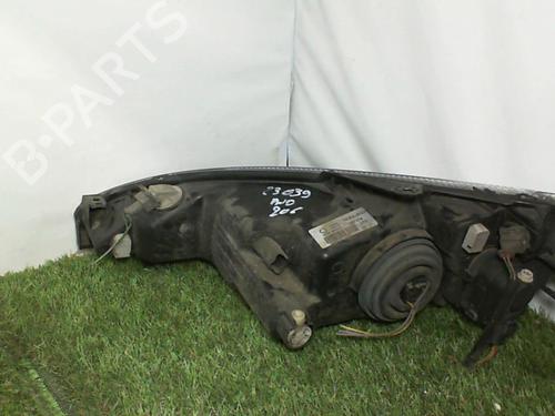 Højre forlygte PEUGEOT 206 Hatchback (2A/C) 1.4 i (75 hp) 20878775