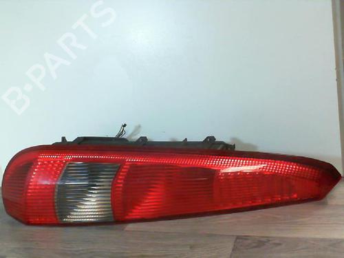 Used Left taillight FORD FIESTA V (JH_, JD_) 1.4 TDCi (68 hp) 30404847