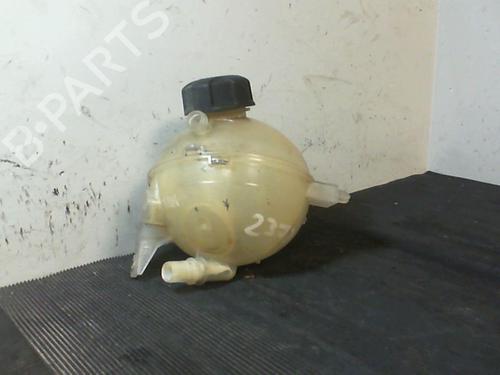Used Expansion tank PEUGEOT 5008 (0U_, 0E_) 1.6 HDi (110 hp) 21857439