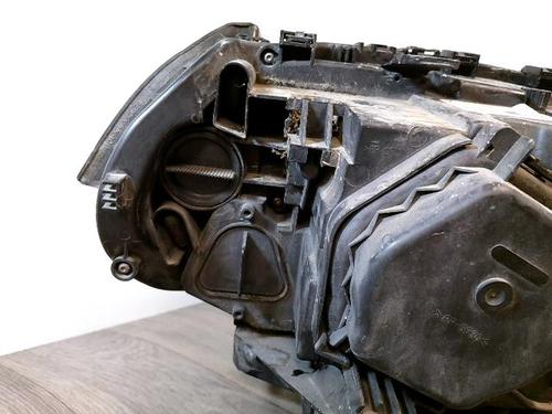 Left headlight BMW X3 (E83) 2.0 d | BP29864565C28 