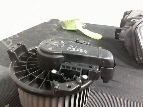 Gebläsemotor TOYOTA YARIS (_P9_) 1.4 D-4D (NLP90_, NLP90R) | BP21856909M62 