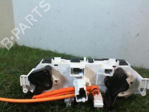 Climate control PEUGEOT 208 I (CA_, CC_) 1.2 VTI 82 | BP27304502I5 