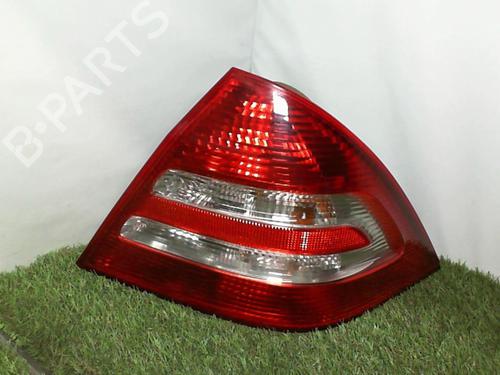 Used Right taillight Right taillight 21855718 21855718