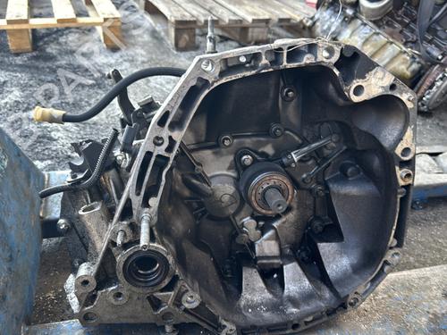 Used Gearbox RENAULT CLIO III (BR0/1, CR0/1) 1.4 16V (98 hp) 29571825