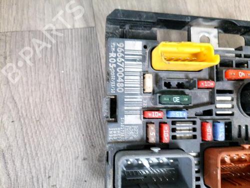 Fuse box CITROËN C4 I (LC_) 1.6 HDi | BP37501687E1 - Image 4